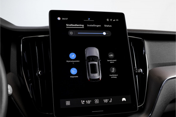 Volvo XC60 2.0 T8 Plug-in hybrid AWD Plus Black Edition - Automaat | S/K Panodak | Dig.Cockpit | Adapt.Cruise | Stoel-+Stuurverw. | 360 Camera | NAV+App.Connect | Auto.Airco | Harmon Kardon | LM 21" | 2481