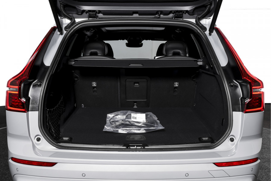 Volvo XC60 2.0 T8 Plug-in hybrid AWD Plus Black Edition - Automaat | S/K Panodak | Dig.Cockpit | Adapt.Cruise | Stoel-+Stuurverw. | 360 Camera | NAV+App.Connect | Auto.Airco | Harmon Kardon | LM 21" | 2481