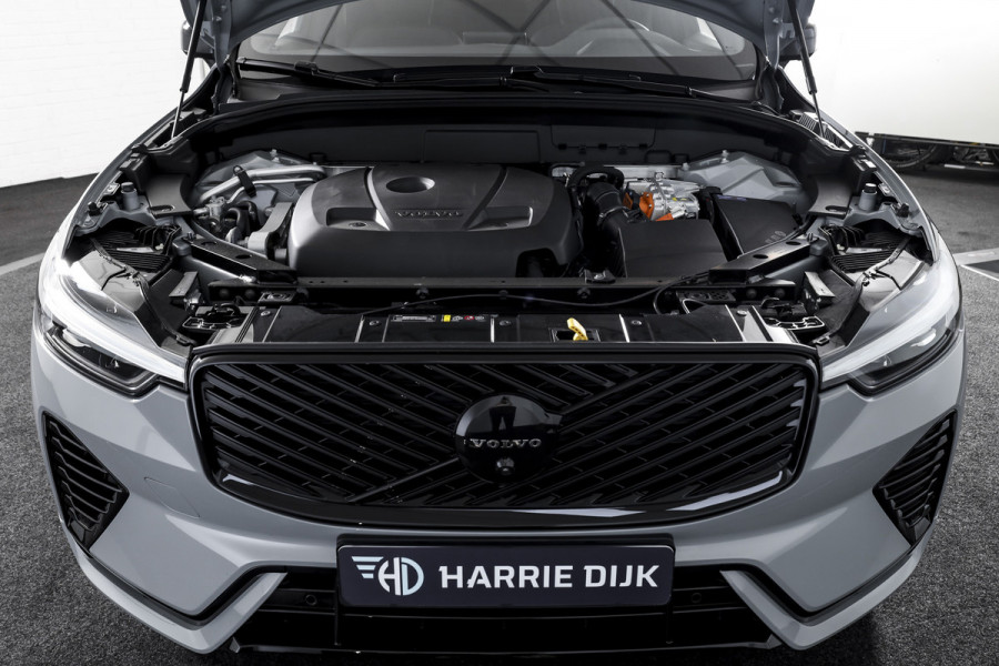 Volvo XC60 2.0 T8 Plug-in hybrid AWD Plus Black Edition - Automaat | S/K Panodak | Dig.Cockpit | Adapt.Cruise | Stoel-+Stuurverw. | 360 Camera | NAV+App.Connect | Auto.Airco | Harmon Kardon | LM 21" | 2481