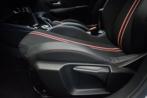 Opel Corsa 1.2 Turbo GS Line Automaat [ Digital Cockpit Camera Carplay Full LED Stoelverwarming Trekhaak Keyless ]