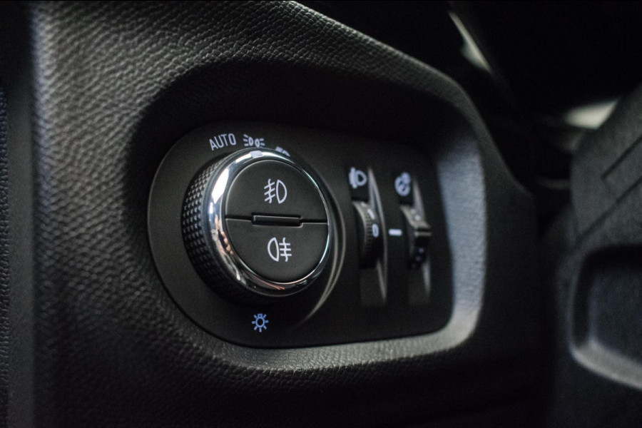Opel Corsa 1.2 Turbo GS Line Automaat [ Digital Cockpit Camera Carplay Full LED Stoelverwarming Trekhaak Keyless ]
