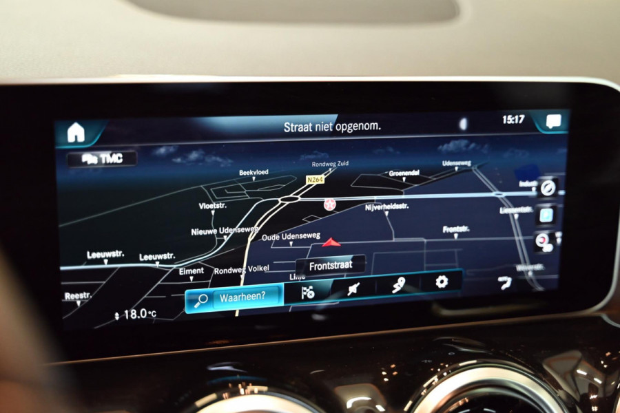 Mercedes-Benz B-Klasse 180 Business Solution Plus - Stoelverwarming - Achteruitrijcamera - LED Koplampen - El. Kofferklep -