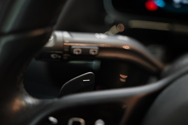 Mercedes-Benz B-Klasse 180 Business Solution Plus - Stoelverwarming - Achteruitrijcamera - LED Koplampen - El. Kofferklep -