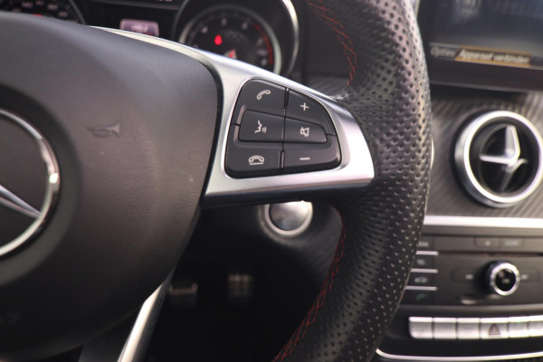 Mercedes-Benz A-Klasse 180 AMG-Line Pano Sportstoelen Led Navi Camera Parkeersensor V+A Cruise Control Sfeerverlichting