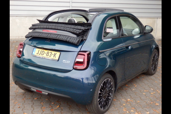 Fiat 500E La Prima 42 kWh | Cabriolet | Leder | Apple Carpl / Andr. Auto Fiat 500E La Prima 42 kWh | Cabriolet | Leder | Apple Carpl / Andr. Auto