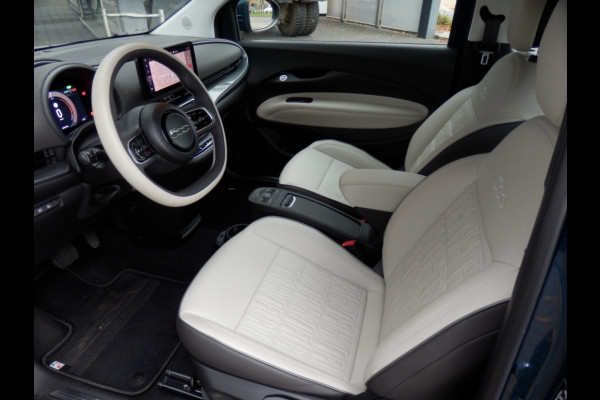 Fiat 500E La Prima 42 kWh | Cabriolet | Leder | Apple Carpl / Andr. Auto Fiat 500E La Prima 42 kWh | Cabriolet | Leder | Apple Carpl / Andr. Auto