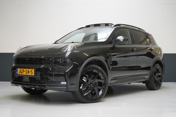 Lynk & Co 01 1.5 | Zwart optiek | Panoramadak | Navigatie | Memory | Apple CarPlay