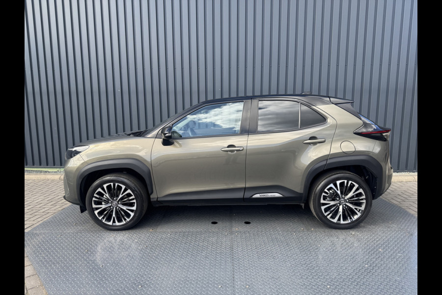 Toyota Yaris Cross 1.5 Hybrid Executive / Bi tone | Oxide brons | Pano dak | Afnm. Trekhaak | 10 jr GARANTIE | Rijklaar!! Toyota Yaris Cross 1.5 Hybrid Executive / Bi tone | Oxide brons | Pano dak | Afnm. Trekhaak | 10 jr GARANTIE | Rijklaar!!