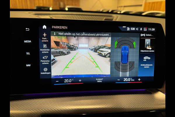 BMW X1 SDrive18i M-Pakket, Facelift, Wide Screen, Apple Carplay, Android Auto, Voll Led, Ambiënte Light, Camera, Cruise, Clima BMW X1 SDrive18i M-Pakket, Facelift, Wide Screen, Apple Carplay, Android Auto, Voll Led, Ambiënte Light, Camera, Cruise, Clima