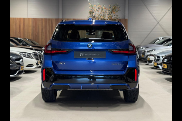 BMW X1 SDrive18i M-Pakket, Facelift, Wide Screen, Apple Carplay, Android Auto, Voll Led, Ambiënte Light, Camera, Cruise, Clima BMW X1 SDrive18i M-Pakket, Facelift, Wide Screen, Apple Carplay, Android Auto, Voll Led, Ambiënte Light, Camera, Cruise, Clima