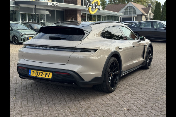 Porsche Taycan Cross Turismo 4 93 kWh / Panoramadak / 360Camera / Passenger Display / Sportdesign + Chrono / 21'' / Bose / Luchtvering / Keyless / Stuur+Stoelverwarming / Dodehoek / DAB / ACC Porsche Taycan Cross Turismo 4 93 kWh / Panoramadak / 360Camera / Passenger Display / Sportdesign + Chrono / 21'' / Bose / Luchtvering / Keyless / Stuur+Stoelverwarming / Dodehoek / DAB / ACC