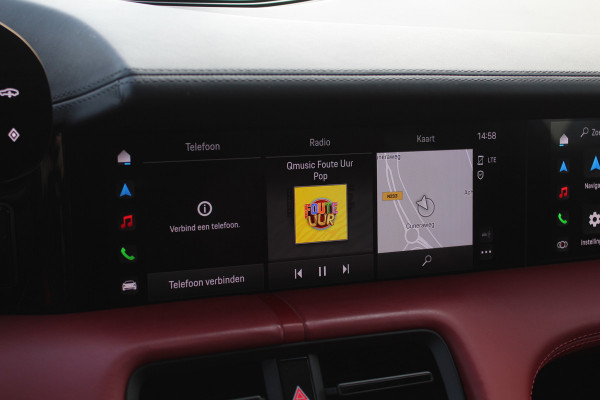 Porsche Taycan Cross Turismo 4 93 kWh / Panoramadak / 360Camera / Passenger Display / Sportdesign + Chrono / 21'' / Bose / Luchtvering / Keyless / Stuur+Stoelverwarming / Dodehoek / DAB / ACC Porsche Taycan Cross Turismo 4 93 kWh / Panoramadak / 360Camera / Passenger Display / Sportdesign + Chrono / 21'' / Bose / Luchtvering / Keyless / Stuur+Stoelverwarming / Dodehoek / DAB / ACC