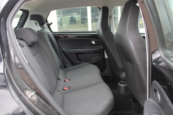 Volkswagen up! 1.0 BMT move up! / NL Auto! / BTW / Airco / DAB / Radio / Bluetooth / 5drs Volkswagen up! 1.0 BMT move up! / NL Auto! / BTW / Airco / DAB / Radio / Bluetooth / 5drs