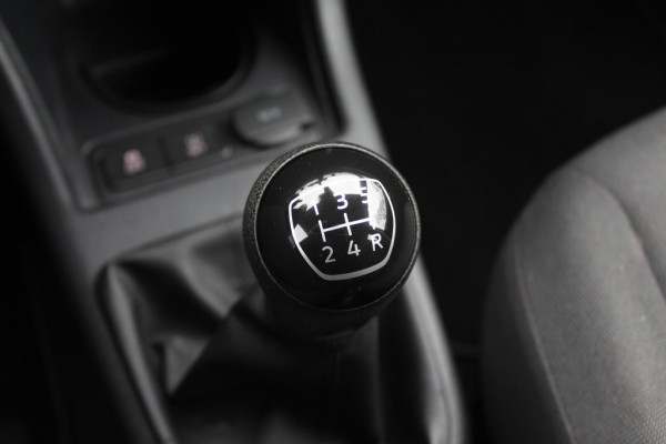 Volkswagen up! 1.0 BMT move up! / NL Auto! / BTW / Airco / DAB / Radio / Bluetooth / 5drs Volkswagen up! 1.0 BMT move up! / NL Auto! / BTW / Airco / DAB / Radio / Bluetooth / 5drs