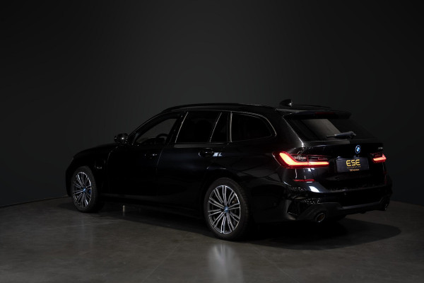 BMW 3 Serie Touring 330e M-Sport | Pano | Trekhaak | 360 camera