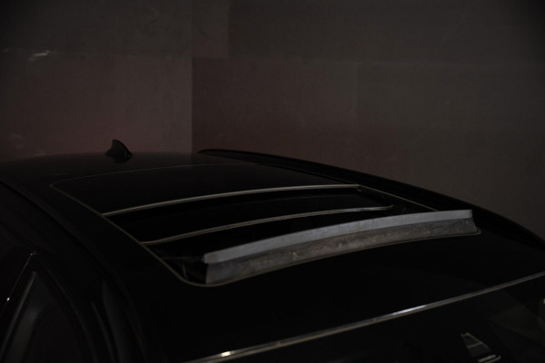 BMW 3 Serie Touring 330e M-Sport | Pano | Trekhaak | 360 camera