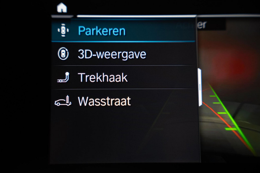 BMW 3 Serie Touring 330e M-Sport | Pano | Trekhaak | 360 camera