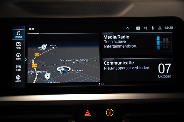 BMW 3 Serie Touring 330e M-Sport | Pano | Trekhaak | 360 camera