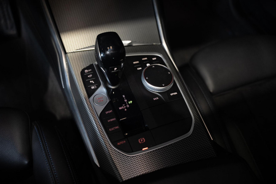 BMW 3 Serie Touring 330e M-Sport | Pano | Trekhaak | 360 camera