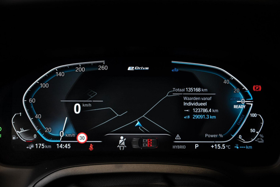 BMW 3 Serie Touring 330e M-Sport | Pano | Trekhaak | 360 camera