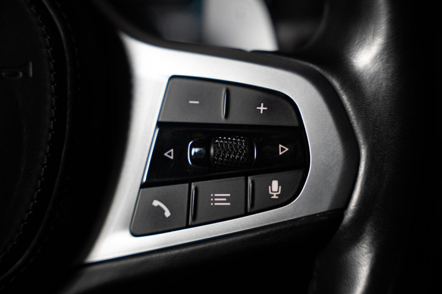 BMW 3 Serie Touring 330e M-Sport | Pano | Trekhaak | 360 camera