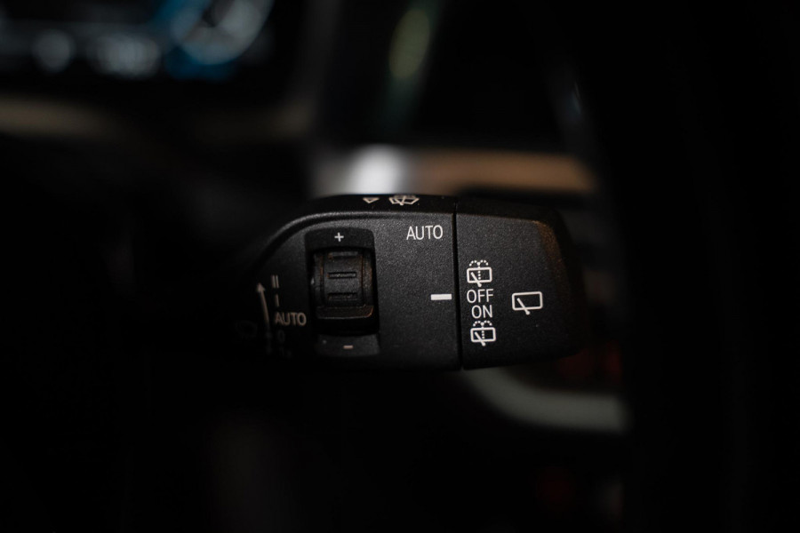 BMW 3 Serie Touring 330e M-Sport | Pano | Trekhaak | 360 camera