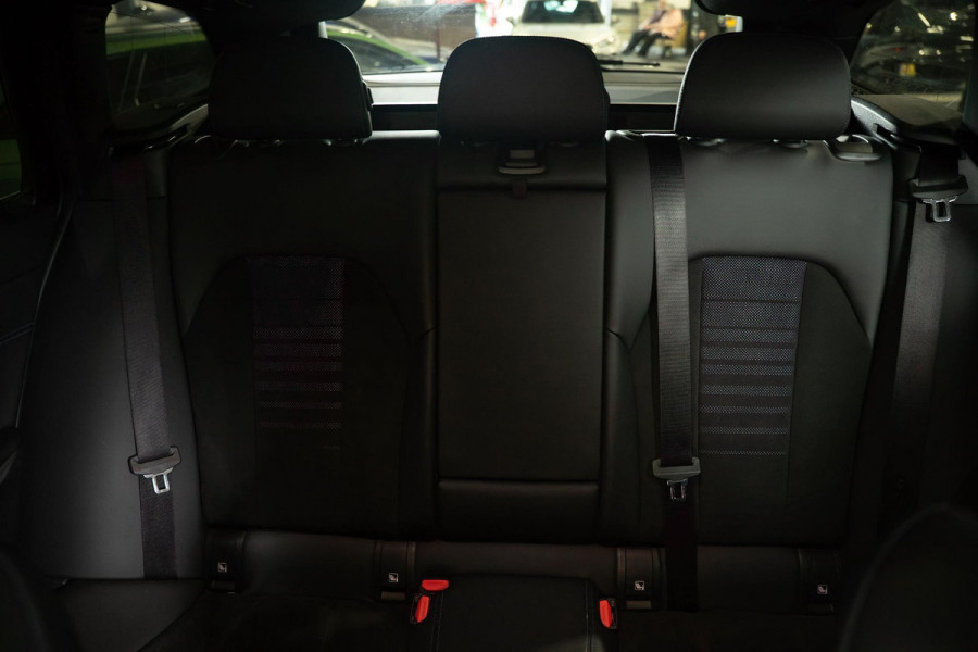 BMW 3 Serie Touring 330e M-Sport | Pano | Trekhaak | 360 camera