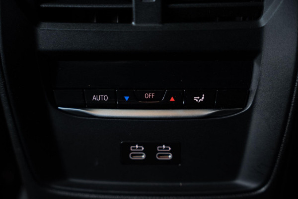 BMW 3 Serie Touring 330e M-Sport | Pano | Trekhaak | 360 camera