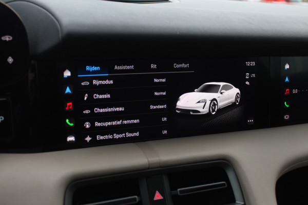 Porsche Taycan Performance 84 kWh / 360Camera / Passenger Display / Sportchrono / Luchtvering / 21'' / Stoelverwarming / Bose / Dodehoek / DAB / Cruise Control