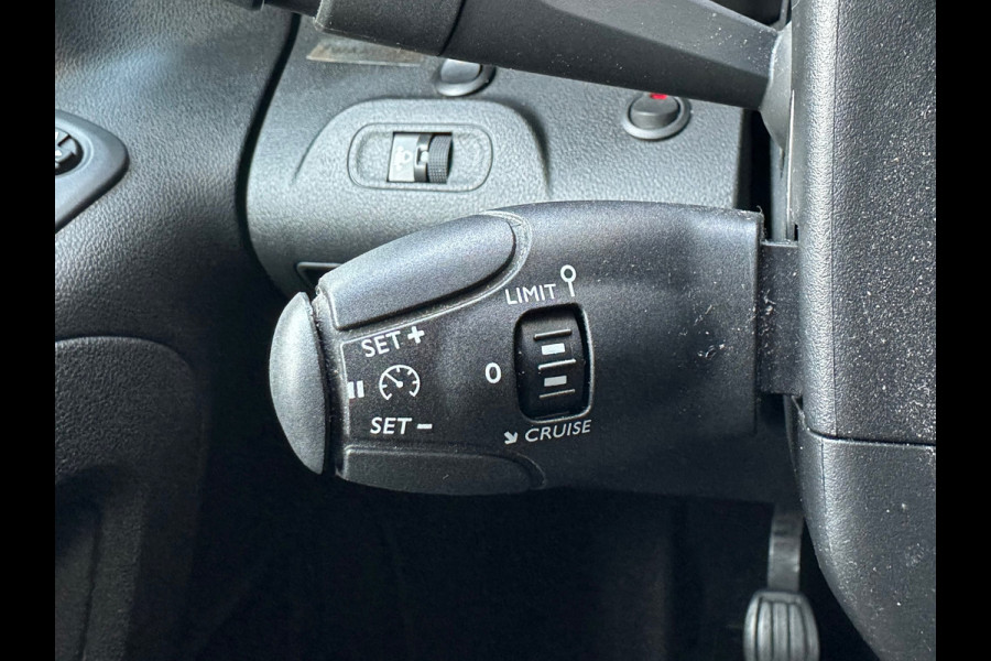 Toyota PROACE CITY 1.5 D-4D Professional Navi Airco Carplay PDC Toyota PROACE CITY 1.5 D-4D Professional Navi Airco Carplay PDC