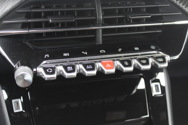 Peugeot e-2008 EV GT 50 kWh / SoH 90.6% / Camera / Half leder / Virtual Cockpit / 18'' / LED Koplampen / Keyless / Navigatie / Cruise Control