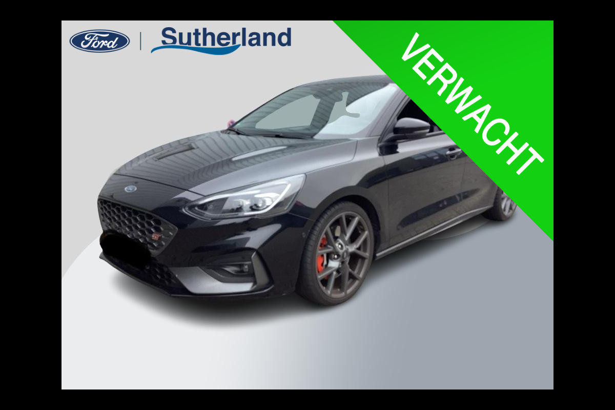 Ford Focus 2.3 EcoBoost ST-3 280pk | Winter Pack | Adaptive LED | Achteruitrijcamera Ford Focus 2.3 EcoBoost ST-3 280pk | Winter Pack | Adaptive LED | Achteruitrijcamera
