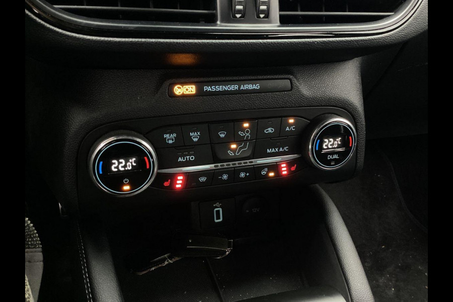 Ford Focus 2.3 EcoBoost ST-3 280pk | Winter Pack | Adaptive LED | Achteruitrijcamera Ford Focus 2.3 EcoBoost ST-3 280pk | Winter Pack | Adaptive LED | Achteruitrijcamera