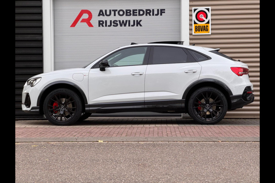Audi Q3 Sportback 45 TFSI e S Edition Pano/Elektr.stoel/Blindspot Audi Q3 Sportback 45 TFSI e S Edition Pano/Elektr.stoel/Blindspot