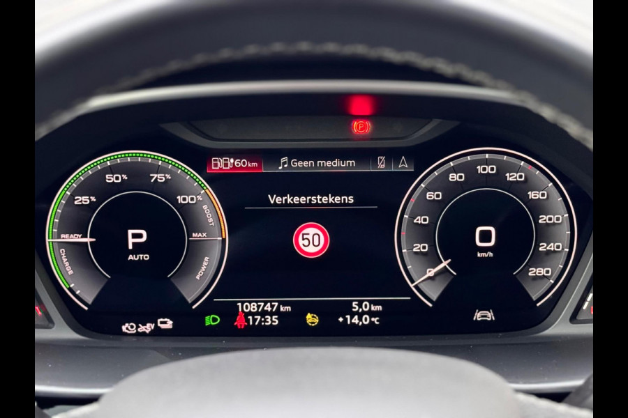 Audi Q3 Sportback 45 TFSI e S Edition Pano/Elektr.stoel/Blindspot Audi Q3 Sportback 45 TFSI e S Edition Pano/Elektr.stoel/Blindspot