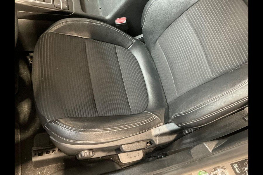 Ford Kuga 2.5 PHEV Titanium X | Trekhaak elektrisch uitklapbaar | Adaptive cruise control | Winter pack | Head up Display | Bang&Olufsen | Half leder Ford Kuga 2.5 PHEV Titanium X | Trekhaak elektrisch uitklapbaar | Adaptive cruise control | Winter pack | Head up Display | Bang&Olufsen | Half leder