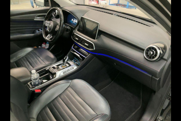 MG EHS 1.5 TGDI Luxury Plug-in Hybrid | Panoramadak | 360 camera | Leder bekleding | Stoelverwarming MG EHS 1.5 TGDI Luxury Plug-in Hybrid | Panoramadak | 360 camera | Leder bekleding | Stoelverwarming