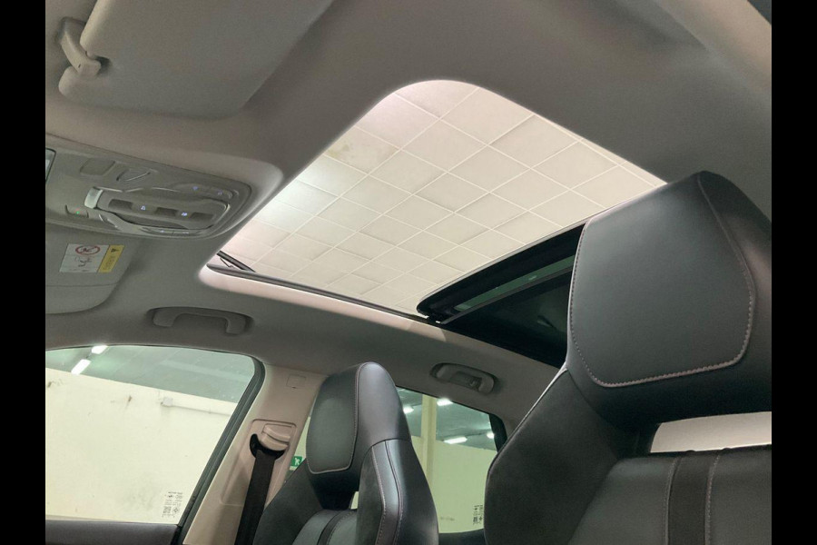 MG EHS 1.5 TGDI Luxury Plug-in Hybrid | Panoramadak | 360 camera | Leder bekleding | Stoelverwarming MG EHS 1.5 TGDI Luxury Plug-in Hybrid | Panoramadak | 360 camera | Leder bekleding | Stoelverwarming