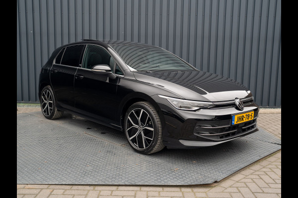 Volkswagen Golf 1.5 eTSI 50 Edition | Panodak | Head Up | Stoelgeheugen | Trekhaak Elk. Wegkl. | Harman/ Kardon | Prijs Rijklaar!! Volkswagen Golf 1.5 eTSI 50 Edition | Panodak | Head Up | Stoelgeheugen | Trekhaak Elk. Wegkl. | Harman/ Kardon | Prijs Rijklaar!!