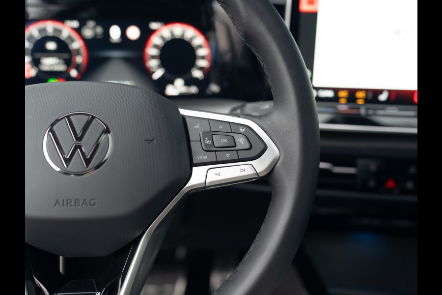 Volkswagen Golf 1.5 eTSI 50 Edition | Panodak | Head Up | Stoelgeheugen | Trekhaak Elk. Wegkl. | Harman/ Kardon | Prijs Rijklaar!! Volkswagen Golf 1.5 eTSI 50 Edition | Panodak | Head Up | Stoelgeheugen | Trekhaak Elk. Wegkl. | Harman/ Kardon | Prijs Rijklaar!!