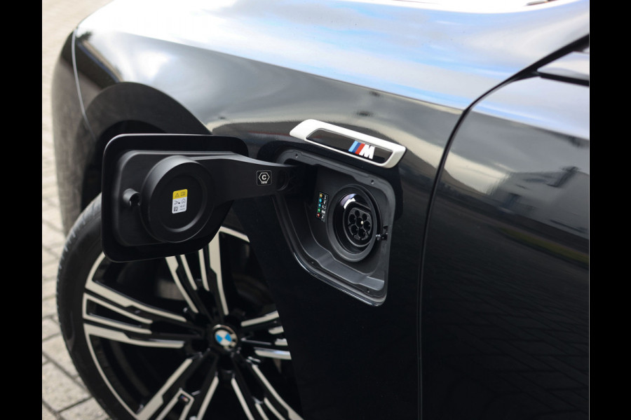 BMW 7 Serie M760e xDrive | Sky - Executive - Lounge - Drive Pro