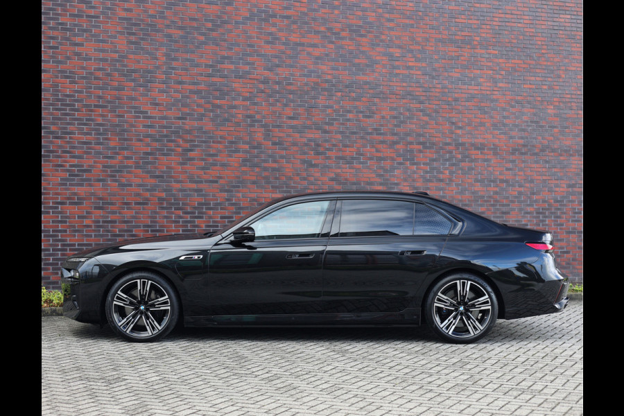 BMW 7 Serie M760e xDrive | Sky - Executive - Lounge - Drive Pro