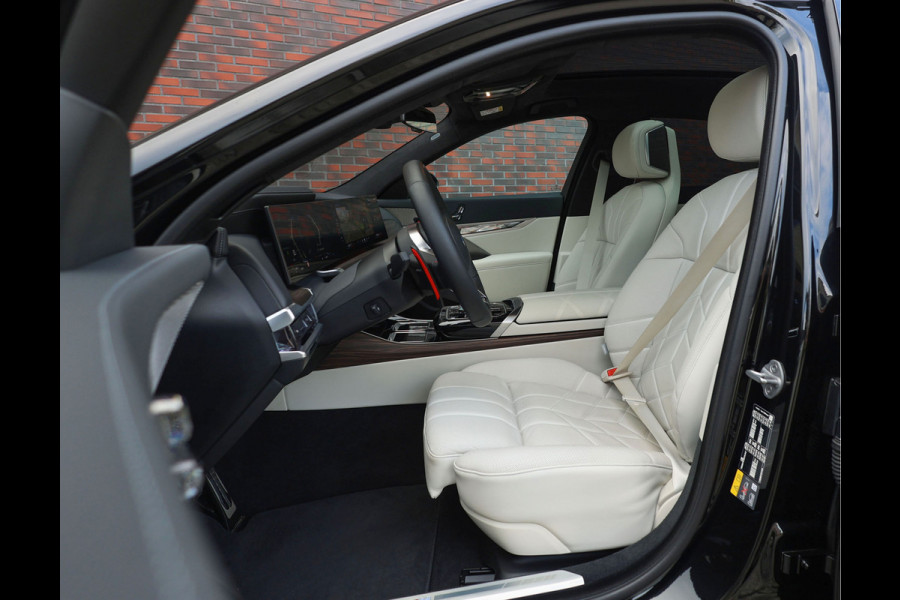 BMW 7 Serie M760e xDrive | Sky - Executive - Lounge - Drive Pro