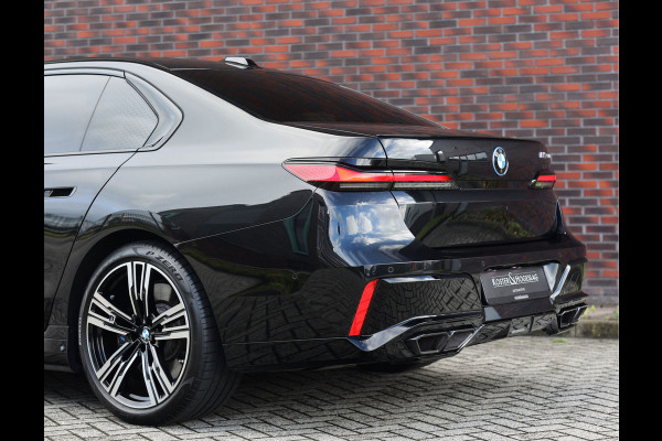 BMW 7 Serie M760e xDrive | Sky - Executive - Lounge - Drive Pro