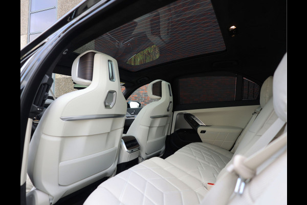 BMW 7 Serie M760e xDrive | Sky - Executive - Lounge - Drive Pro