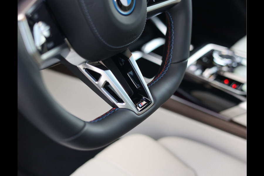 BMW 7 Serie M760e xDrive | Sky - Executive - Lounge - Drive Pro