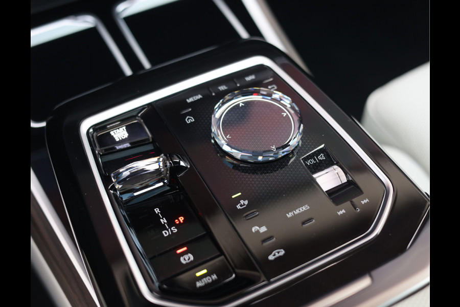 BMW 7 Serie M760e xDrive | Sky - Executive - Lounge - Drive Pro
