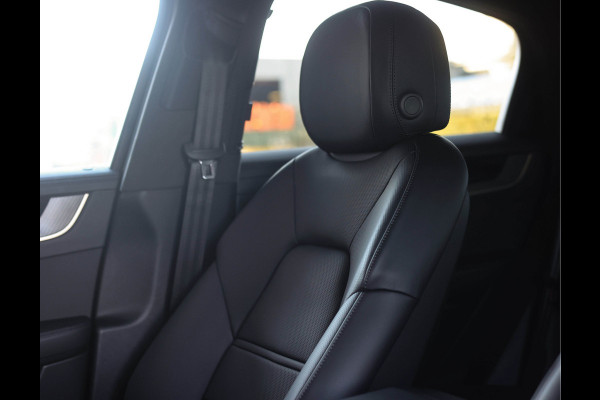 Porsche Cayenne Coupé 3.0 E-Hybrid | PTS Goodwood Green - Pano - Luchtvering