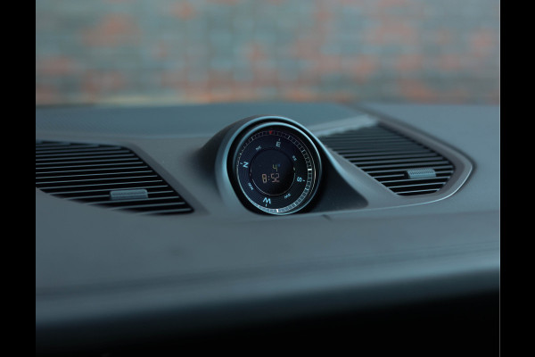 Porsche Cayenne Coupé 3.0 E-Hybrid | PTS Goodwood Green - Pano - Luchtvering