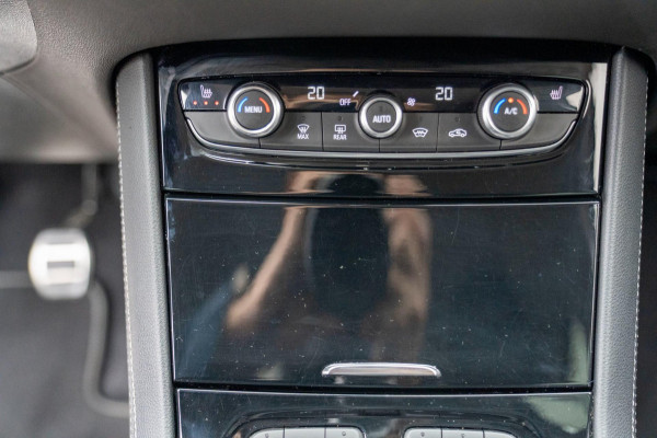 Opel Grandland X 1.2 Turbo Innovation|Prijs rijklaar incl. 12 mnd garantie|Trekhaak LMV Blindspot Stoel en stuurverwarming Carplay